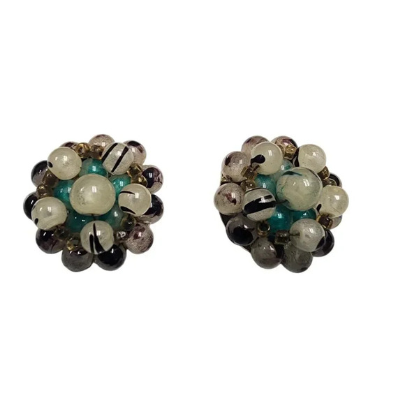 Vintage Jewelry - Vintage Beaded Clip on Earrings